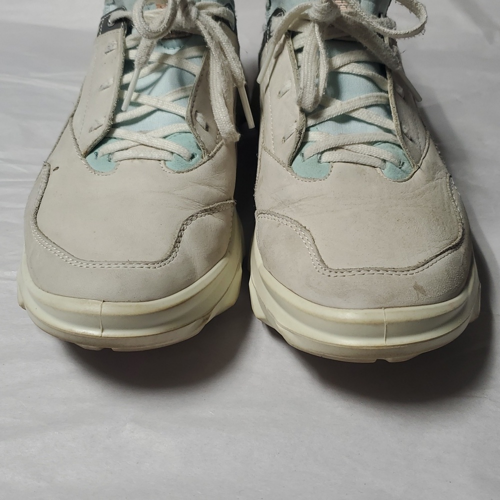 Ecco Womens MX Low Shoes Size 8-8 1/2 White/Eggshell Blue - Picture 8 of 16